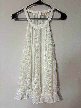 Entry Flowy White Lace Blouse